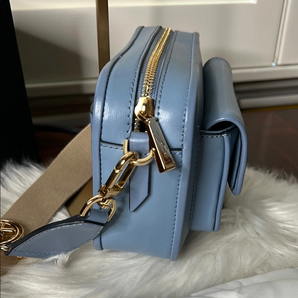 Michael Kors Bradshaw Medium Leather Pocket Camera Crossbody NWOT Dust Bag - Picture 8 of 17
